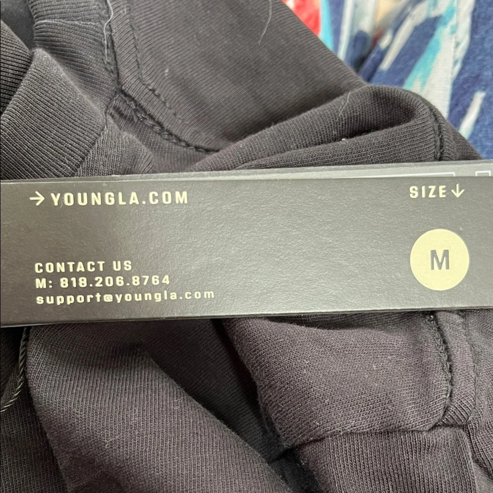 YoungLA black Cropped Tshirt - Picture 2 of 4